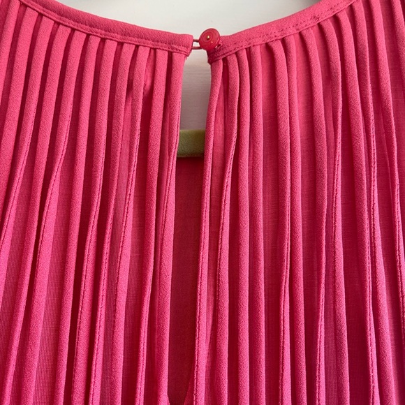 Trina Turk Coral Top - Picture 5 of 5